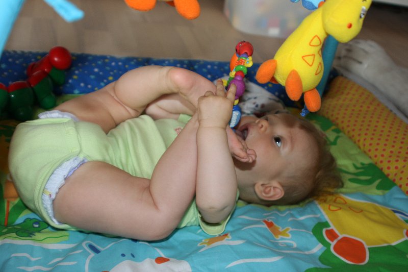 IMG_8095.JPG - Babyyoga in Perfektion...schade, dass diese Disziplin nicht olympisch ist.