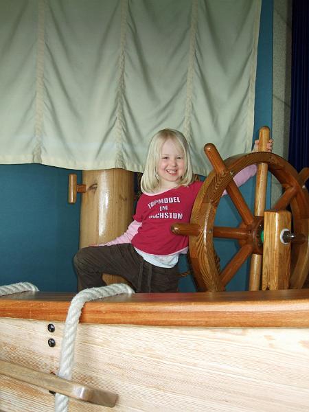 DSCF3595.JPG - Hier bin ich der Kapitän.