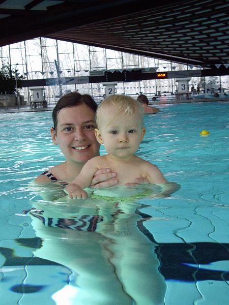 IMGP3037.JPG - Ein Schnappschuss während des Babyschwimmens