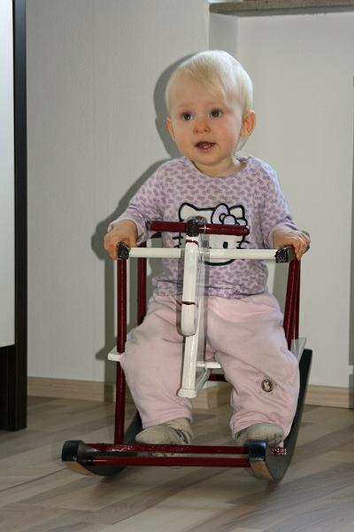 IMG_5310.JPG - Auf meinem Schaukelpferdchen
