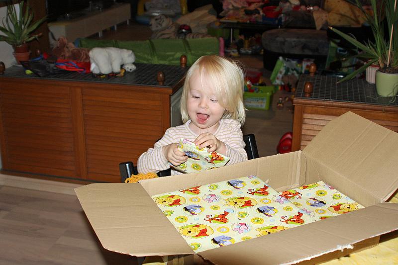 IMG_6937.JPG - Uiuiui, sooooo viele Geschenke :-)