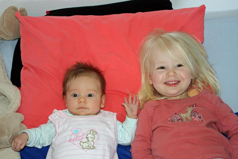 IMG_7377.JPG - Die "Mädelsmafia" im direkten Größenvergleich