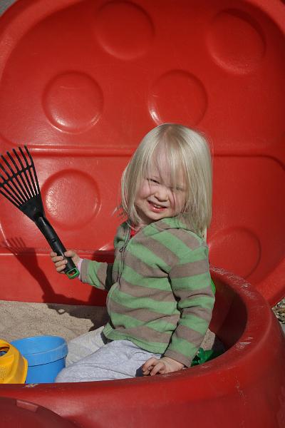 IMG_7456.JPG - Endlich darf ich wieder in den Sandkasten